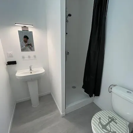 Appartement A2 18m2 Cosy 5minutes Gare Parking Gratuit Rue De La Mure Roanne